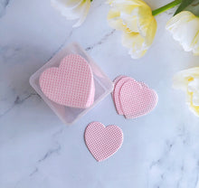 Cargar imagen en el visor de la galería, Heart-shaped Pink Adhesive Cleanser Wipes
